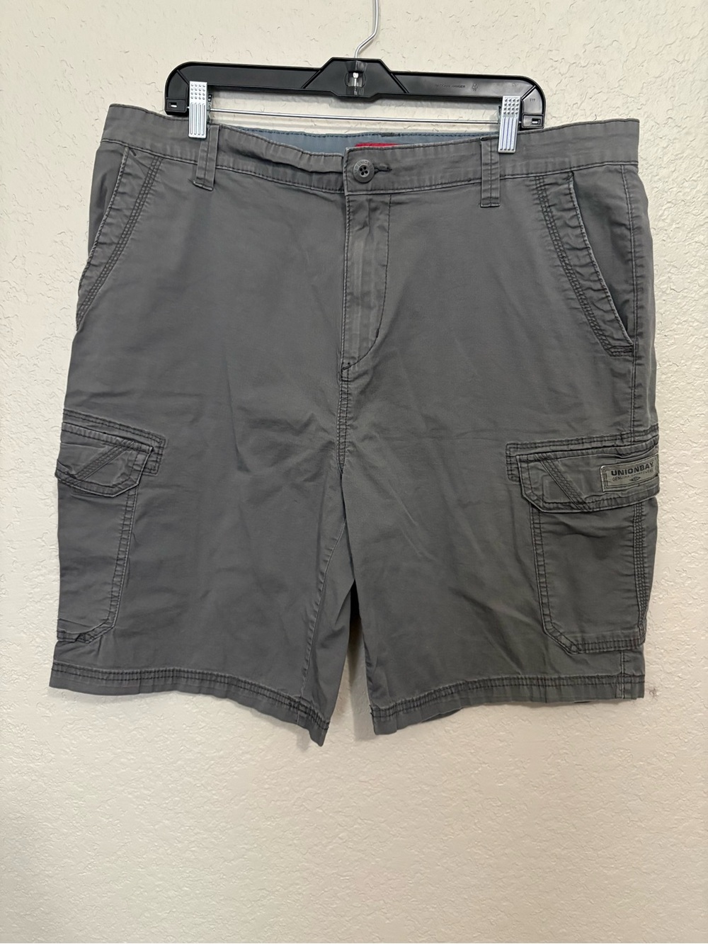 UNIONBAY Men's Gray Cargo Shorts